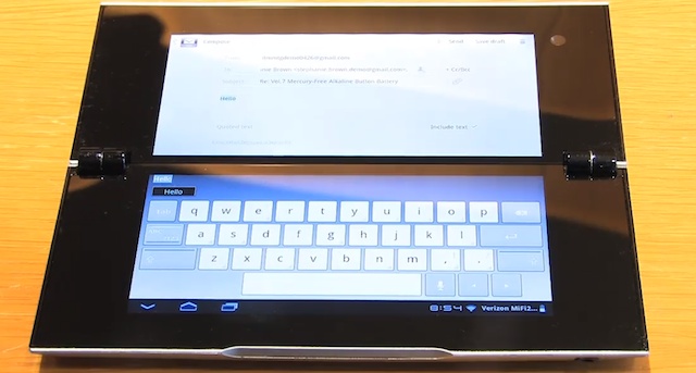Sony_Tablet_P_Clamshell_Mail
