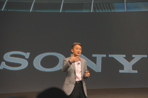 CES_2015_Kaz_Hirai_1