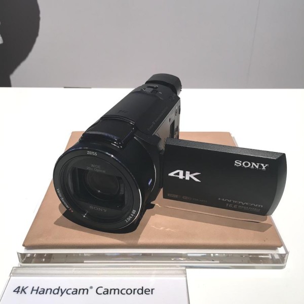 CES 2016 Sony FDR-AX53 Handycam