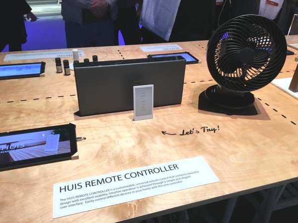 CES 2016 Sony HUIS Remote